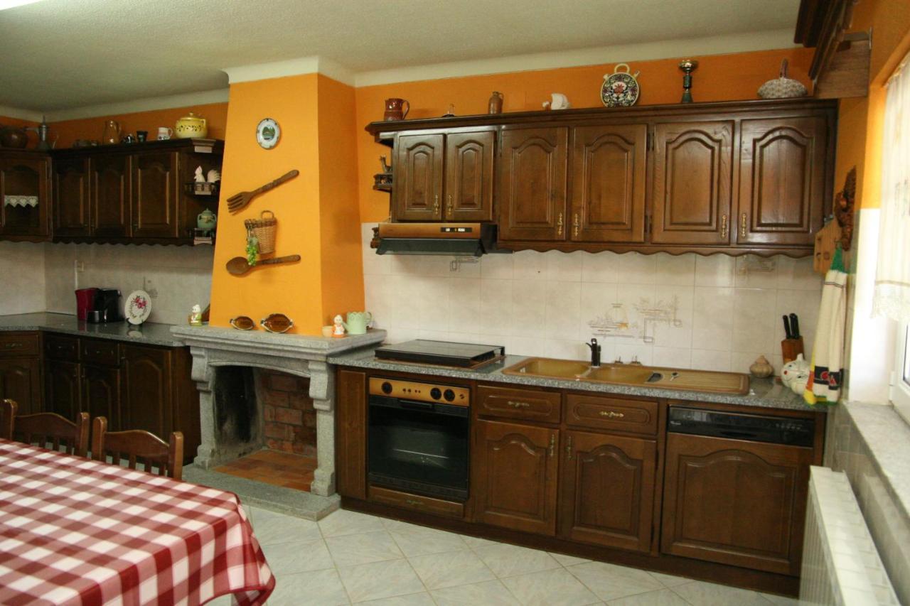 Casa Da Pizzaria Apartment Carapito Exterior photo